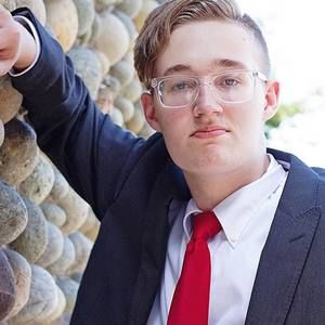 Meet your Posher, Hayden